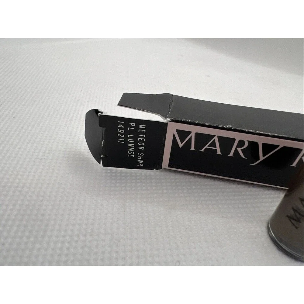 New In Box Mary Kay Liquid Eye Shadow Meteor Shower Full Size